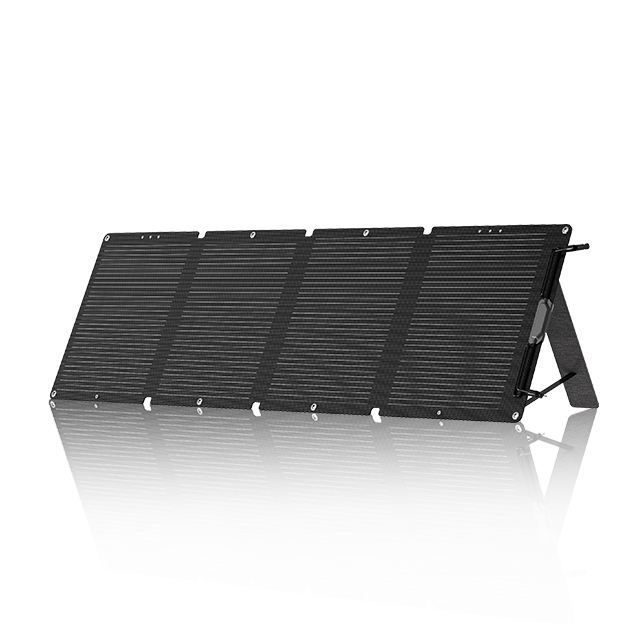 120w 便携式太阳能电池板，集成高密度单晶太阳能电池板，带 ETFE 聚合物集成外壳和 IPX4 防水。